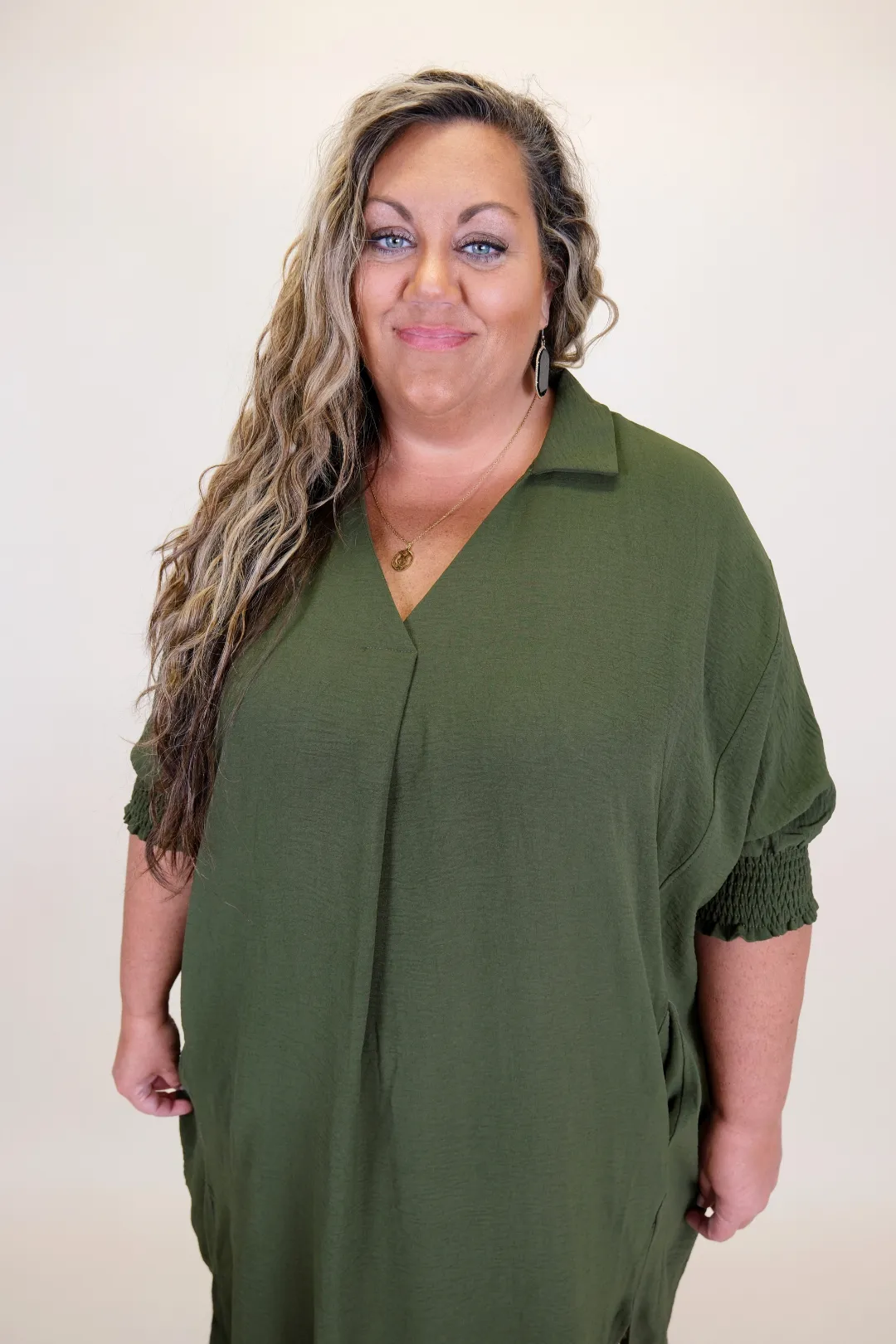 Contemporary Chic Midi Dress in Plus