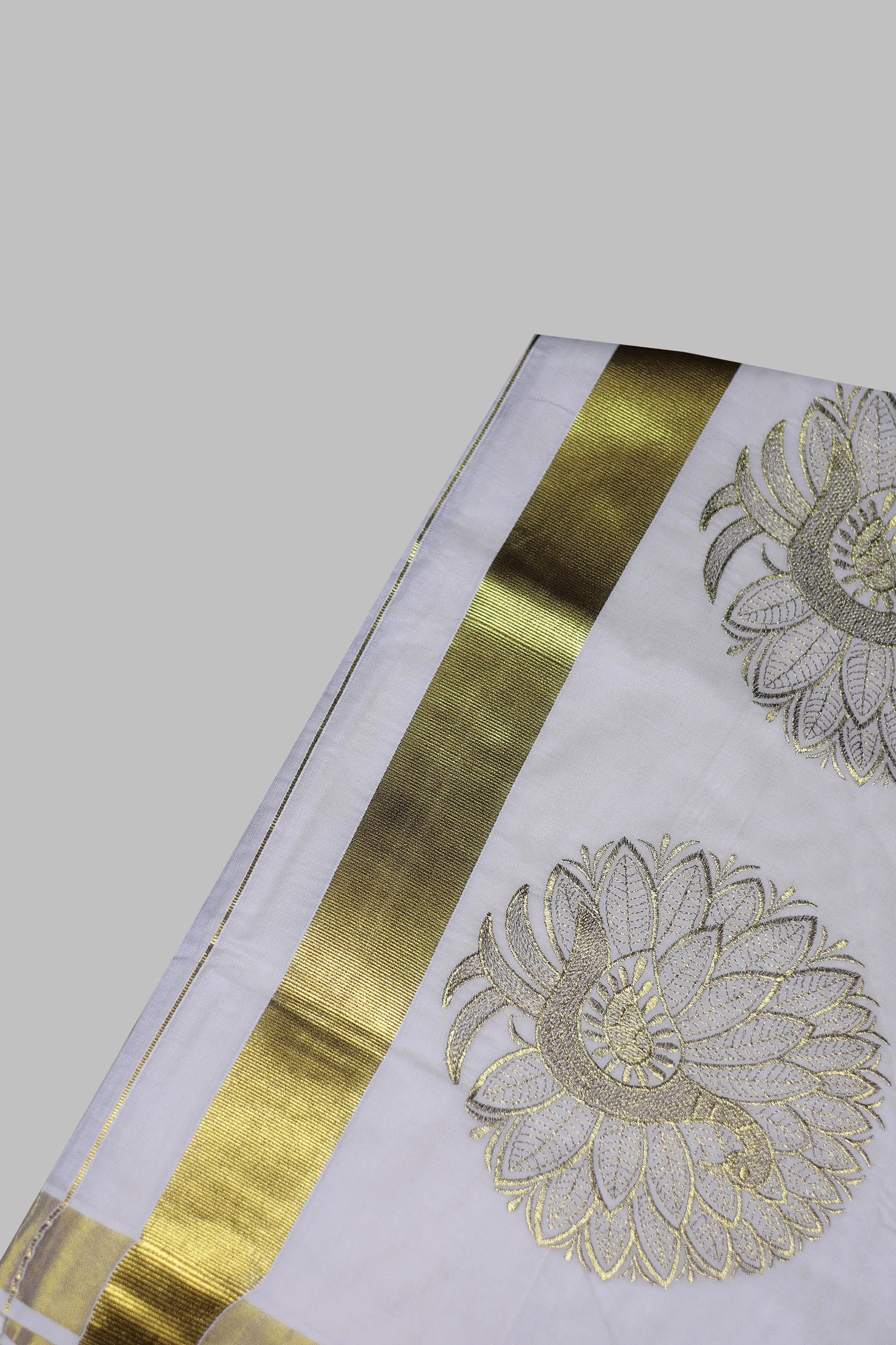 Elegant Kerala Cotton Saree with Peacock Motifs & Gold Zari Border