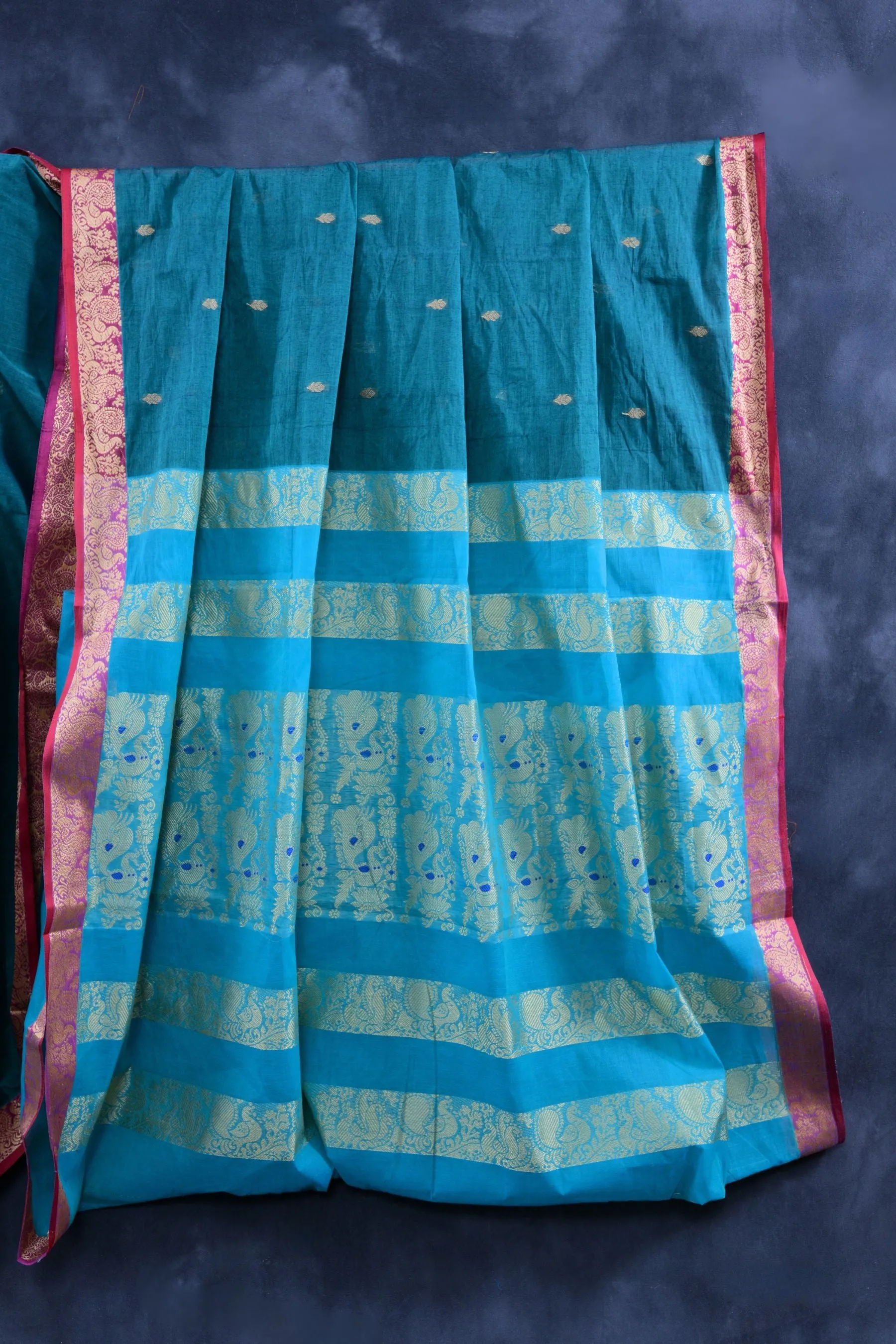 JCSFashions Elegant 9-Yard Cotton Saree with Richly Textured Line Pallu