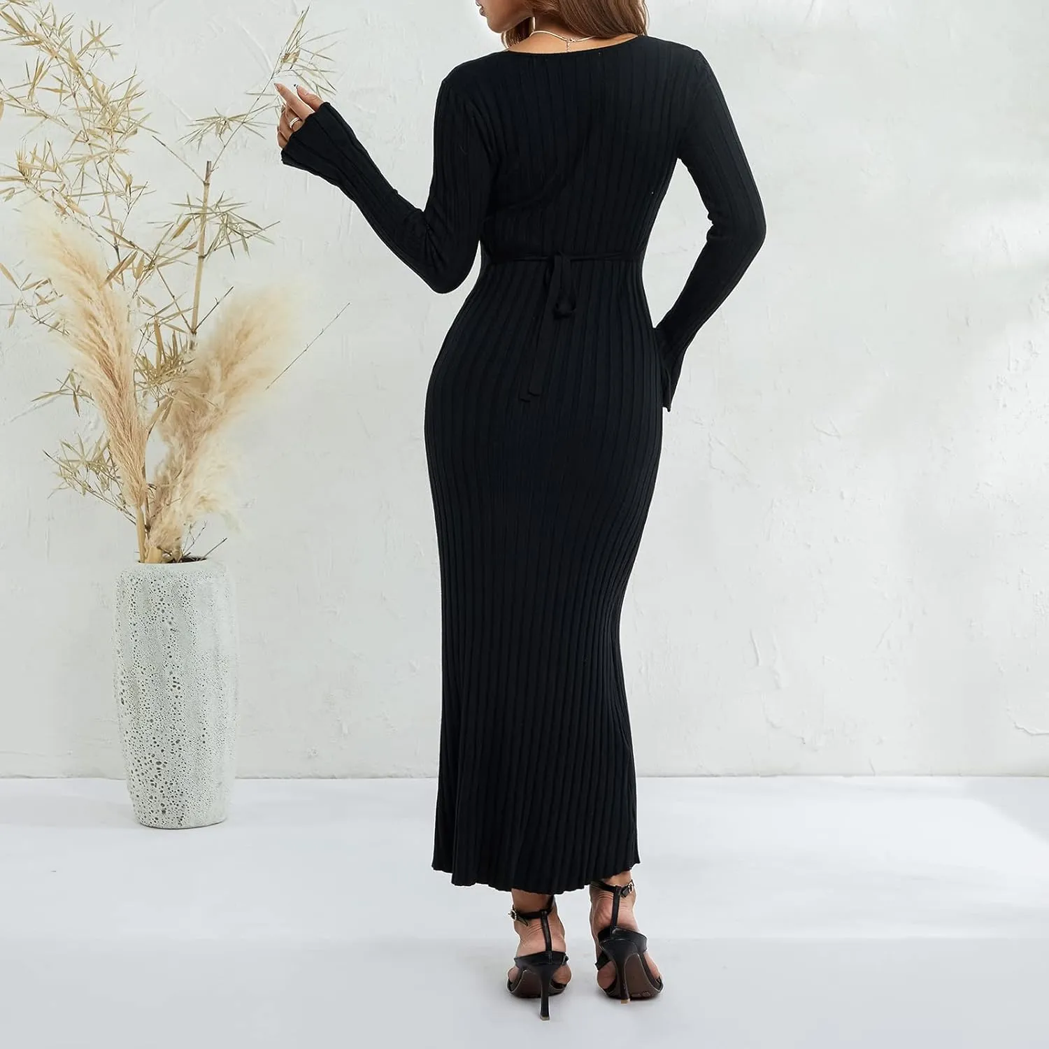 lisenraIn Women Long Sleeve Sweater Dress Elegant Bodycon Ribbed Knit Maxi Dress Spring Fall Fitted Sweater Maxi Dress