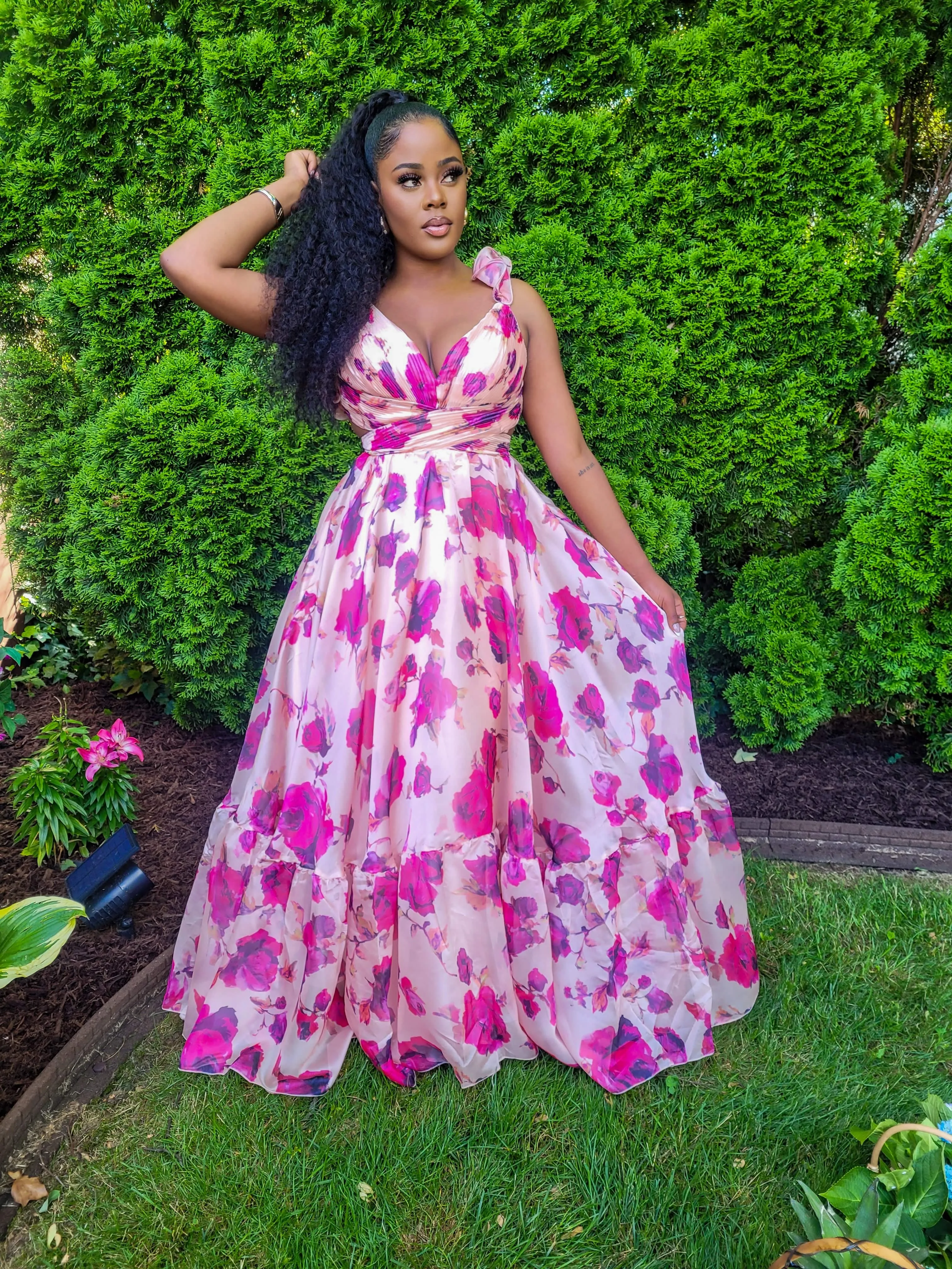 UNTOUCHABLE CHIC FLORAL MAXI DRESS