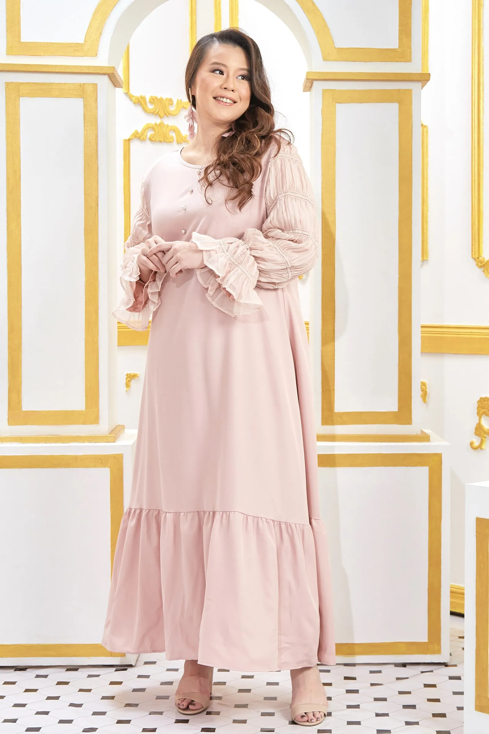 Wiwiana Maxi Dress