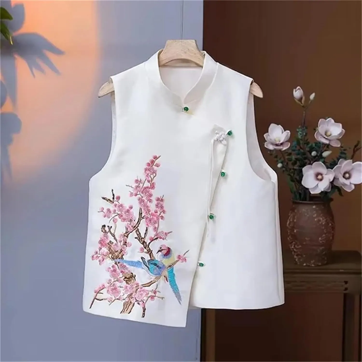 Women's Elegant Satin Blouse for Wedding Guest Breathable Sleeveless Mandarin Collar Asymmetric Embroidered Vest
